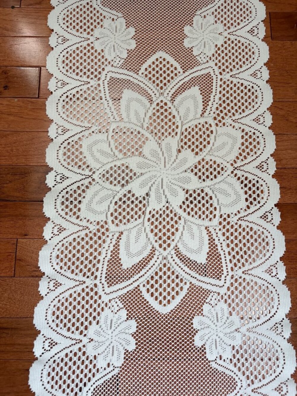 Elegant White Lace Table Runner Floral Rectangular Design 15"x40" Home Decor - Picture 3 of 10